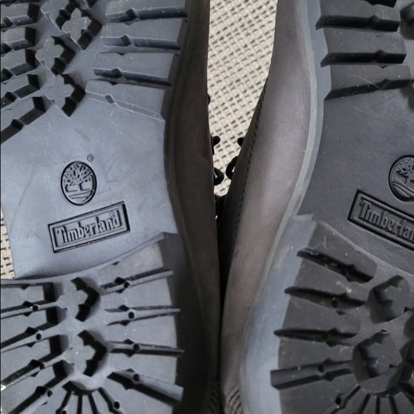 3 items: Timberland Boots, Ice Skates and Winter Boots - Picture 5 of 13